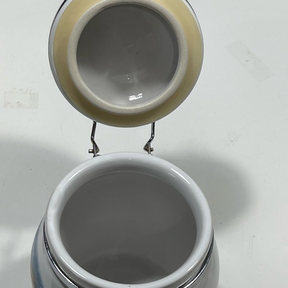 Designpac Mindy Cain Snowman Airtight Latched Lid Ceramic Canister (T39) - Picture 10 of 12